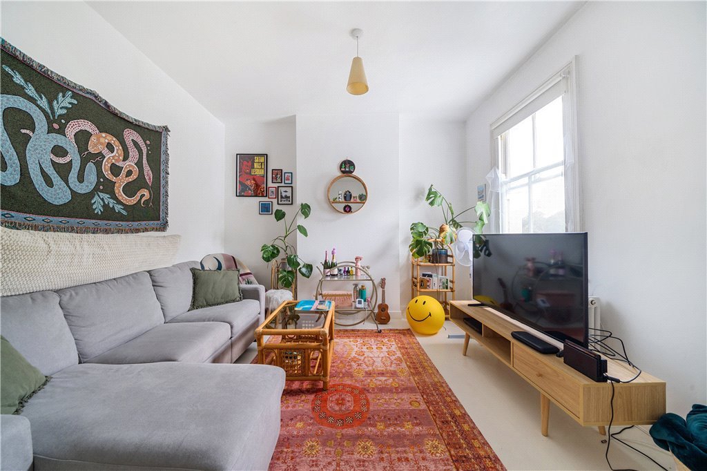 2 bedroom for sale in Green Lane, Hanwell, London, W7