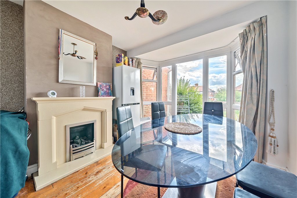 3 bedroom House for sale in Lamorna Grove, Stanmore, Middlesex, HA7