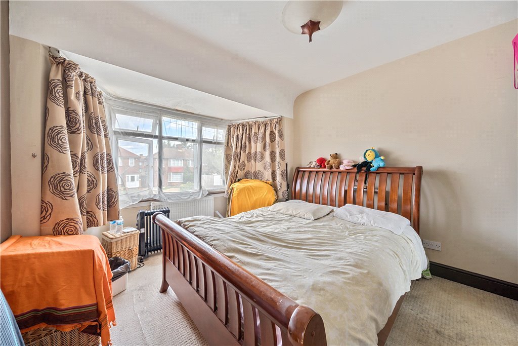 3 bedroom House for sale in Lamorna Grove, Stanmore, Middlesex, HA7