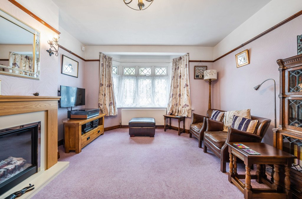 3 bedroom House for sale in Cardinal Road, Ruislip, Middlesex, HA4