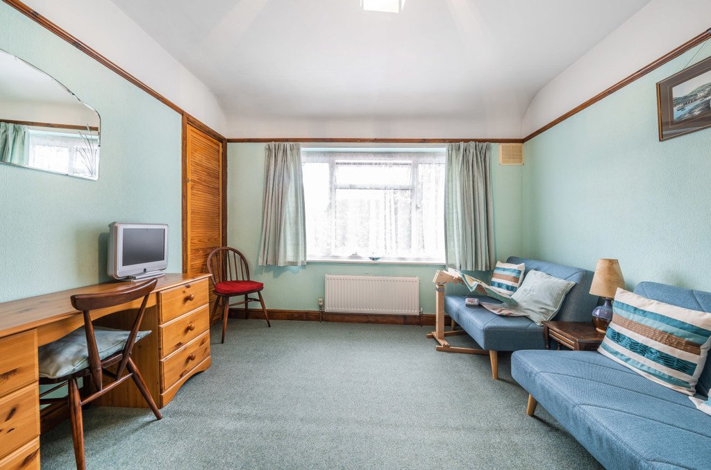 3 bedroom House for sale in Cardinal Road, Ruislip, Middlesex, HA4