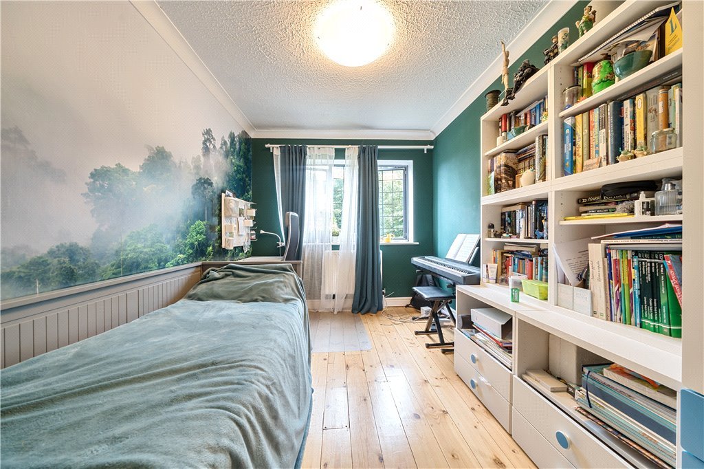 3 bedroom House for sale in Fore Street, Pinner, Middlesex, HA5 Gibbs