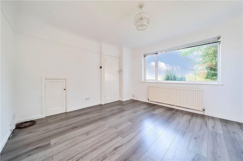 2 bedroom House for sale in Parkfield Crescent, Ruislip, Middlesex, HA4