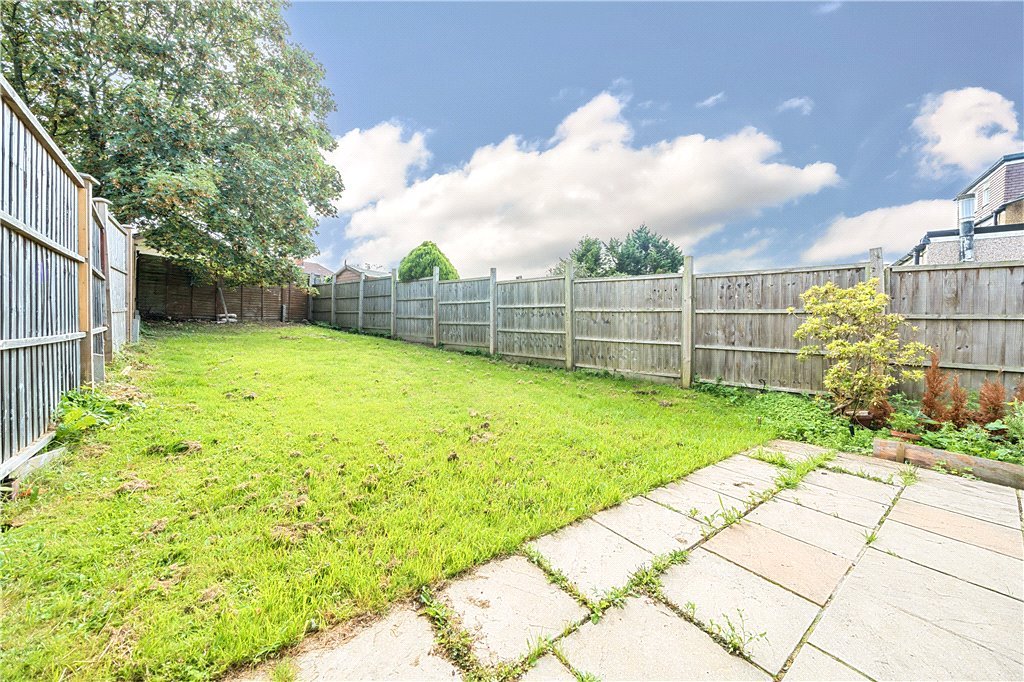2 bedroom House for sale in Parkfield Crescent, Ruislip, Middlesex, HA4