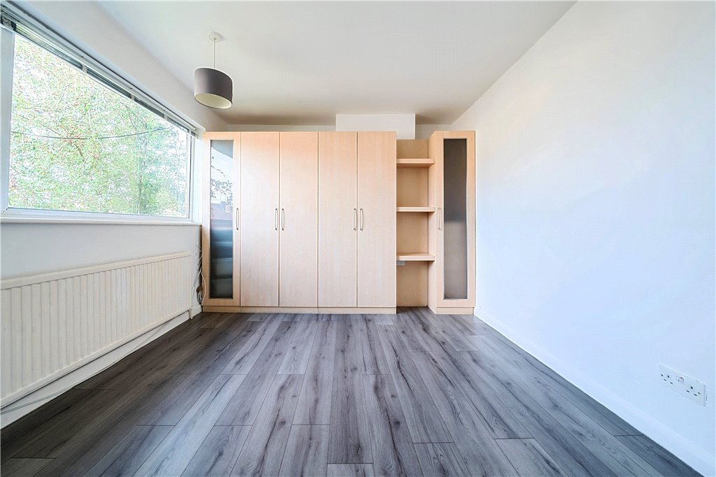 2 bedroom House for sale in Parkfield Crescent, Ruislip, Middlesex, HA4