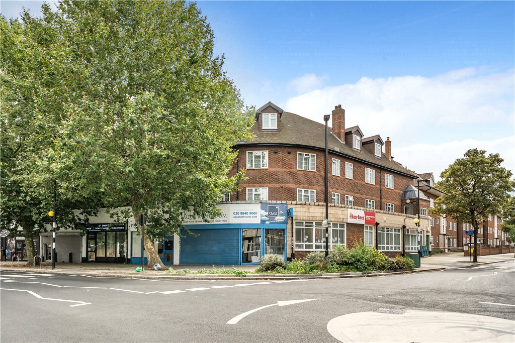 2 bedroom Flat/Apartment for sale in Little Ealing Lane, Northfields