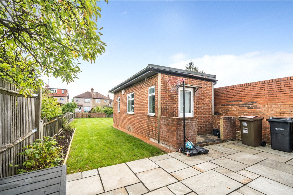 3 bedroom House for sale in Formby Avenue, Stanmore, Middlesex, HA7