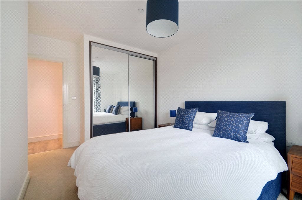 1 bedroom Flat/Apartment for sale in Trafalgar House, Dickens Yard