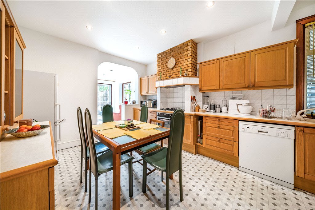 4 bedroom House for sale in Queens Walk, Ealing, W5 Gibbs Gillespie