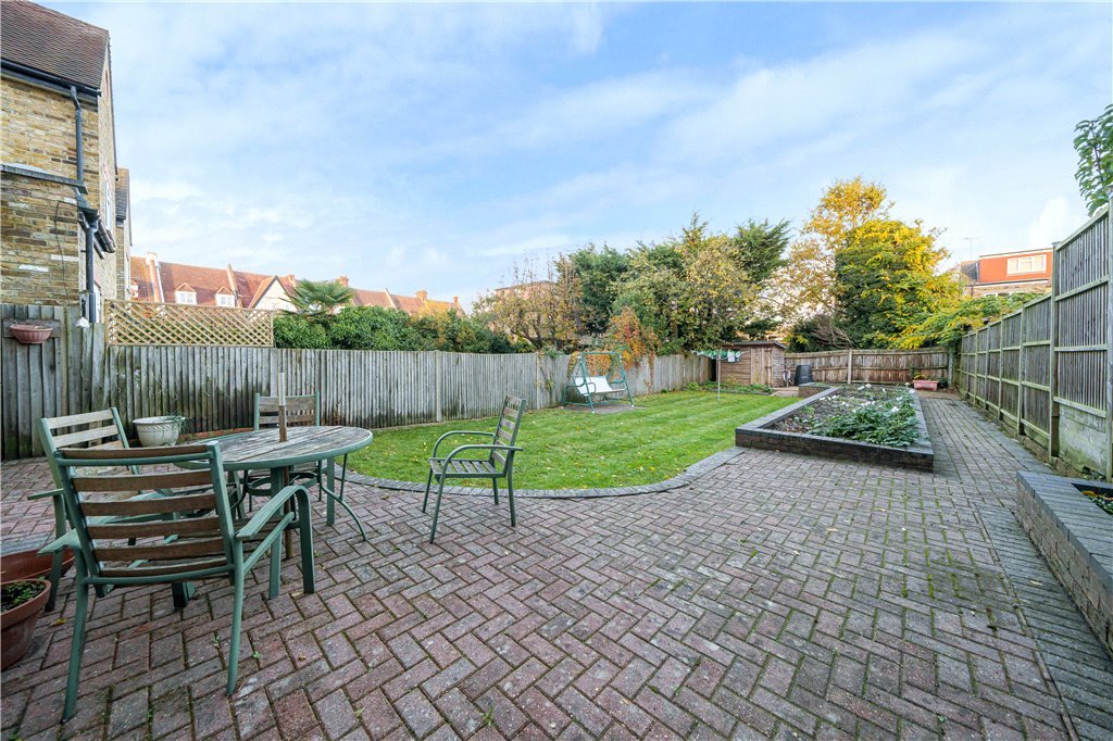 4 bedroom House for sale in Queens Walk, Ealing, W5 Gibbs Gillespie