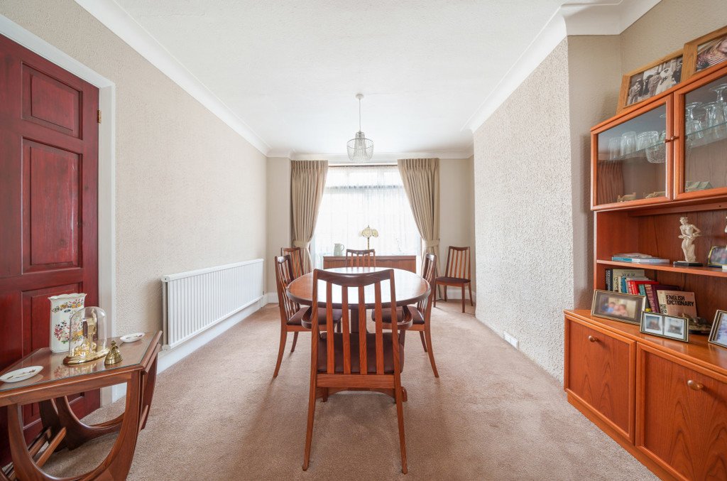 3 bedroom House for sale in The Heights, Northolt, Middlesex, UB5