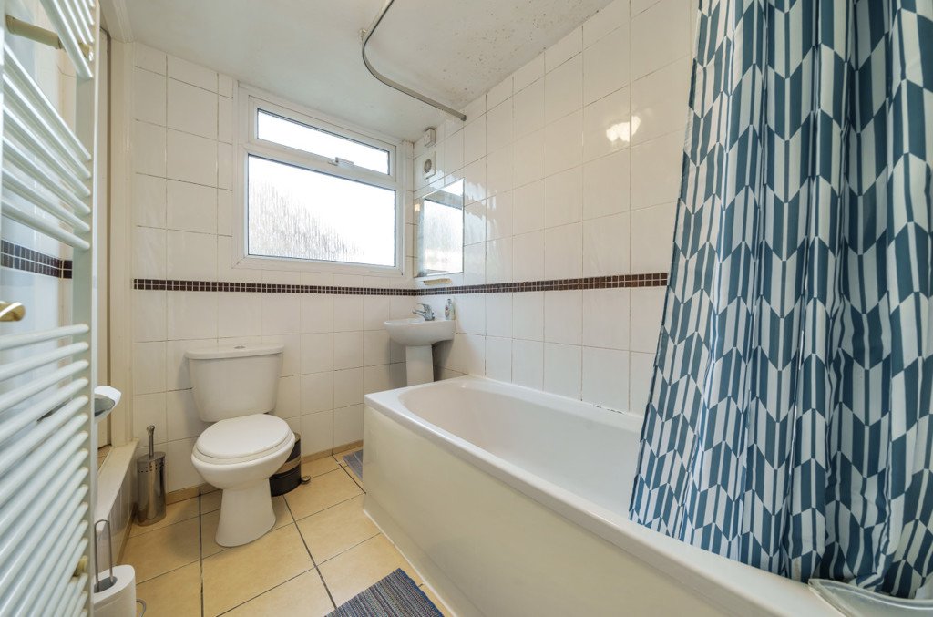 3 bedroom House for sale in Mount Pleasant, Ruislip, Middlesex, HA4 Gibbs Gillespie