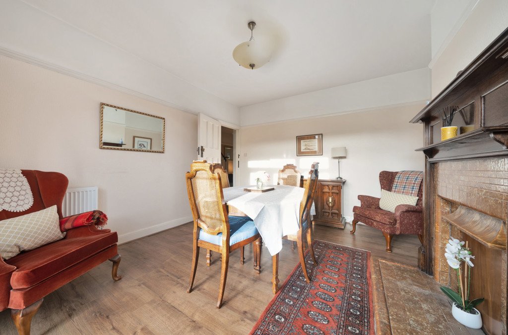 3 bedroom House for sale in South Drive, Ruislip, Middlesex, HA4