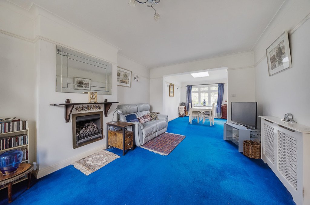 3 bedroom House for sale in Felden Close, Pinner, Middlesex, HA5