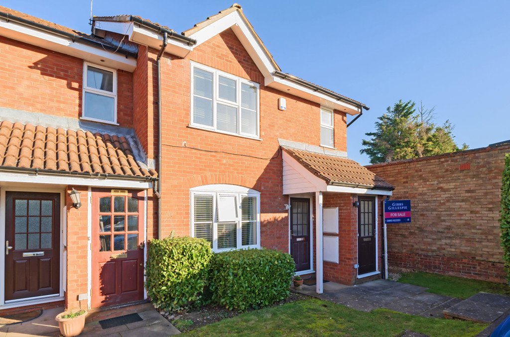 1 bedroom for sale in The Greenway, Ickenham, Uxbridge, Middlesex, UB10 Gibbs Gillespie