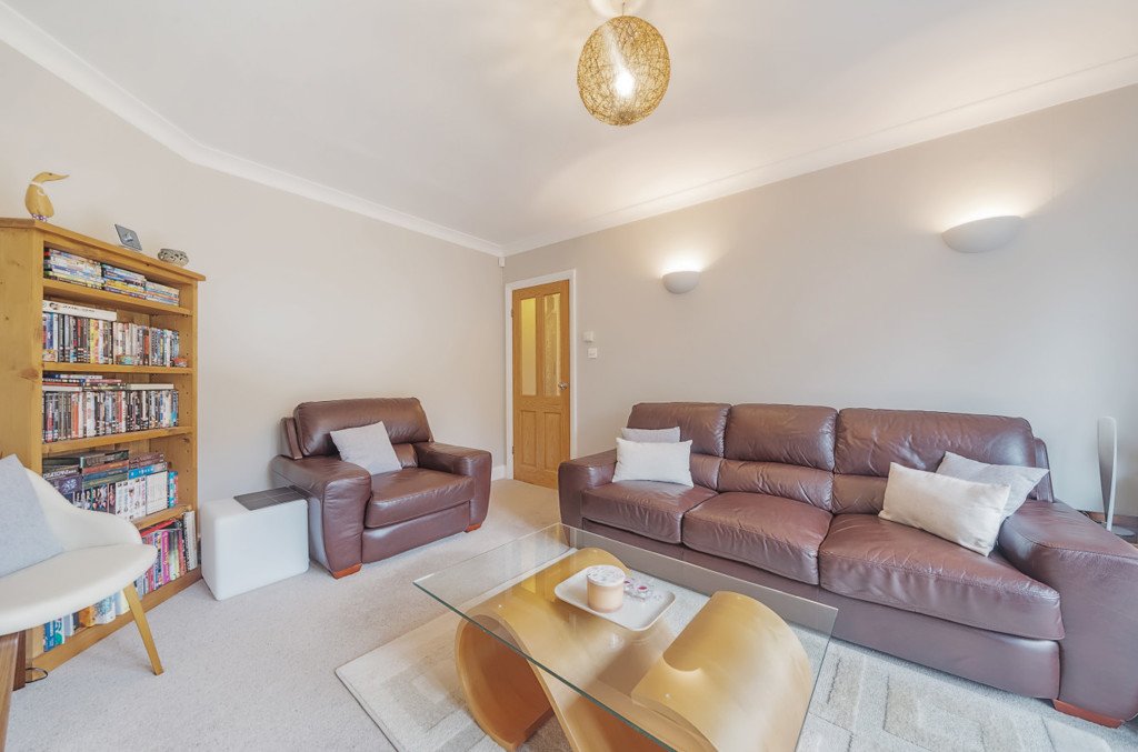 3 bedroom House for sale in Beech Avenue, Ruislip, Middlesex, HA4