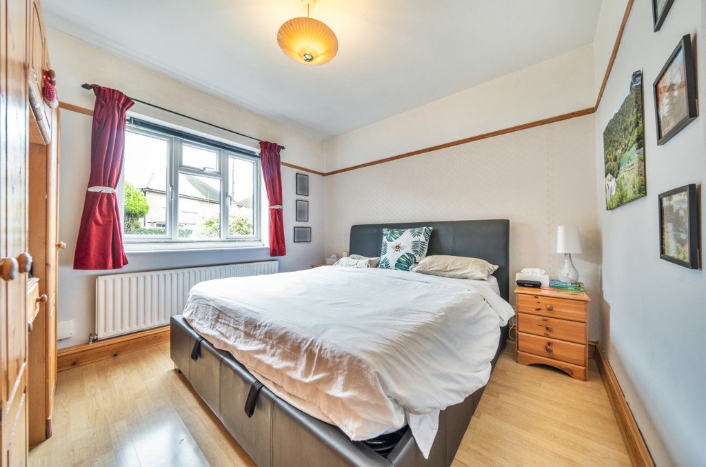 2 bedroom for sale in Bromley Crescent, Ruislip, Middlesex