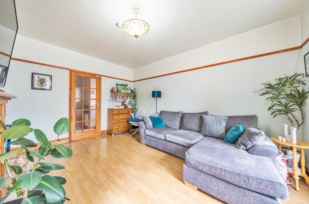 2 bedroom for sale in Bromley Crescent, Ruislip, Middlesex