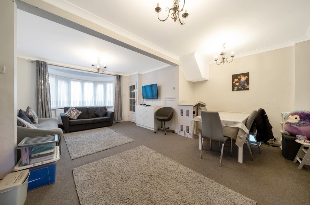 3 bedroom House for sale in Whitby Road, Ruislip, Middlesex, HA4