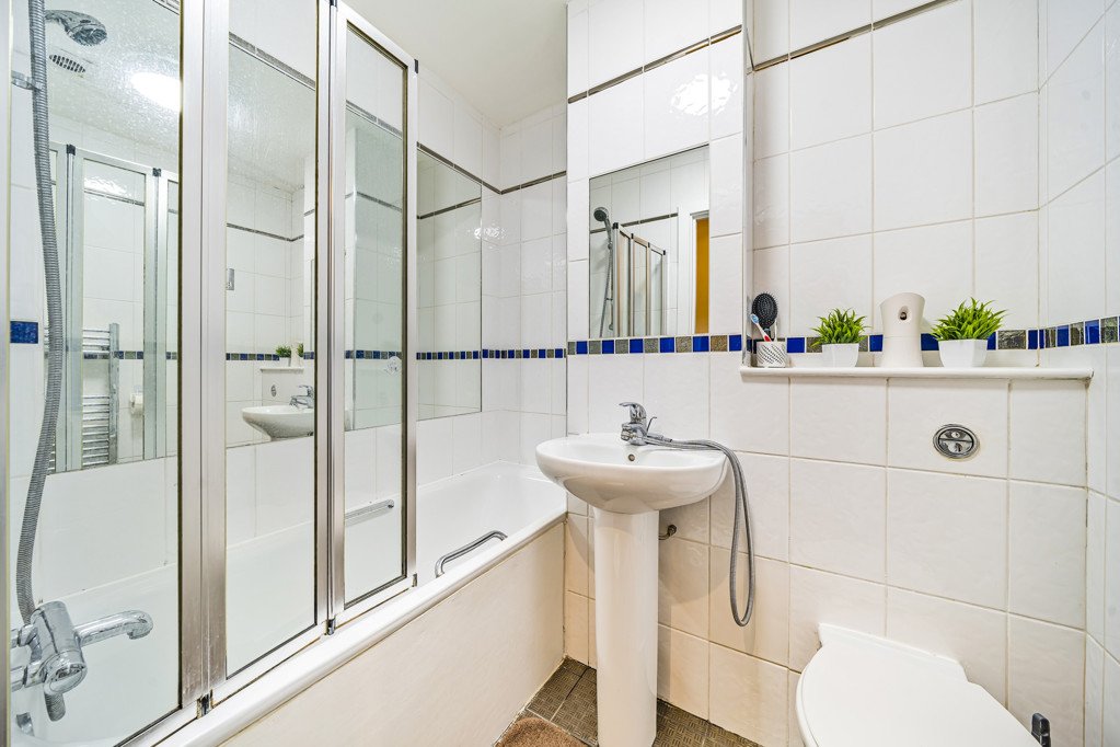 2 bedroom Flat/Apartment for sale in Cavalier House, 4650 Uxbridge