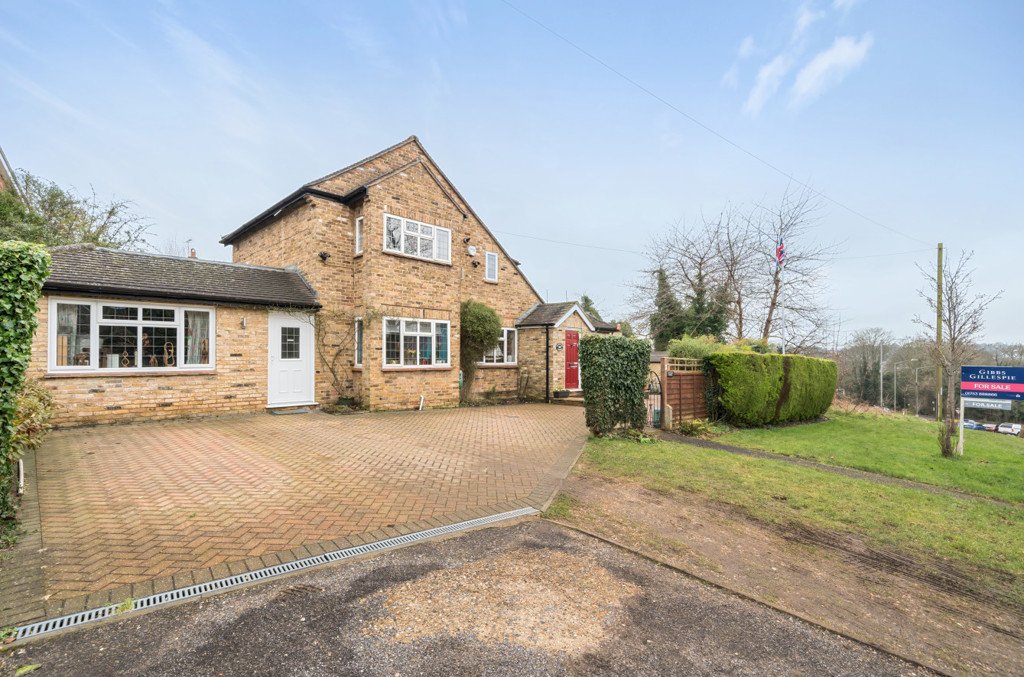 4 bedroom House for sale in Rickmansworth Lane, Chalfont St. Peter, Gerrards Cross