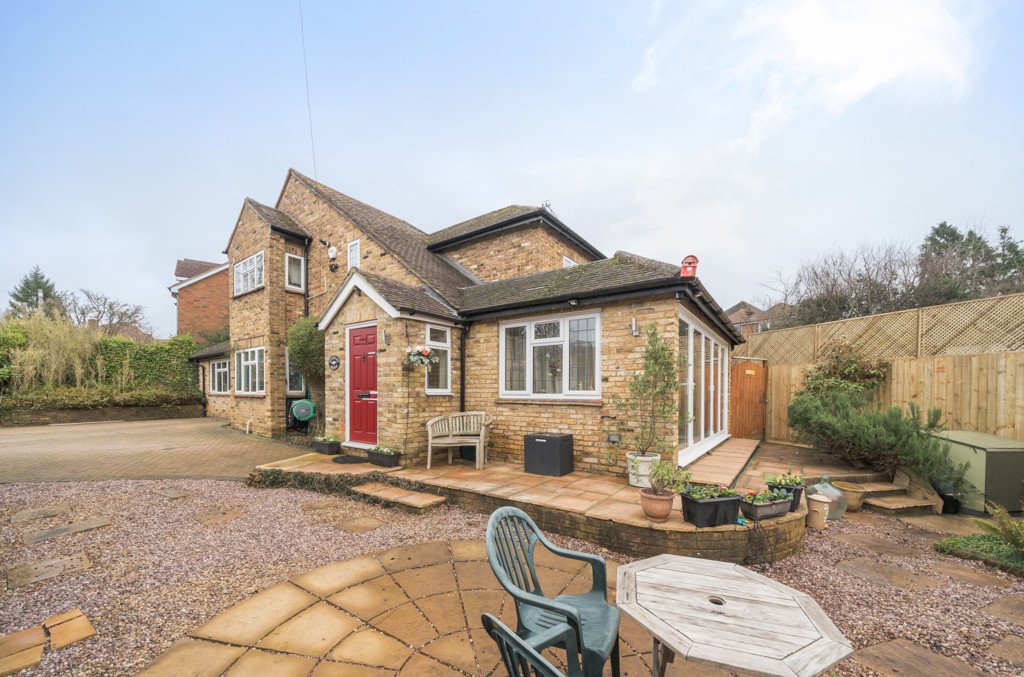 4 bedroom House for sale in Rickmansworth Lane, Chalfont St. Peter, Gerrards Cross