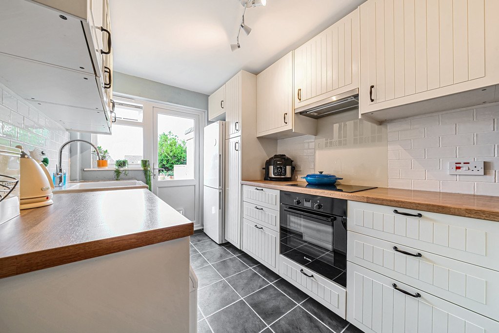 2 bedroom House for sale in Sedley Grove, Harefield, Uxbridge