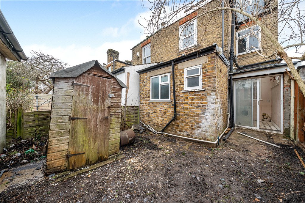 4 bedroom House for sale in Salisbury Road, Northfields, London, W13