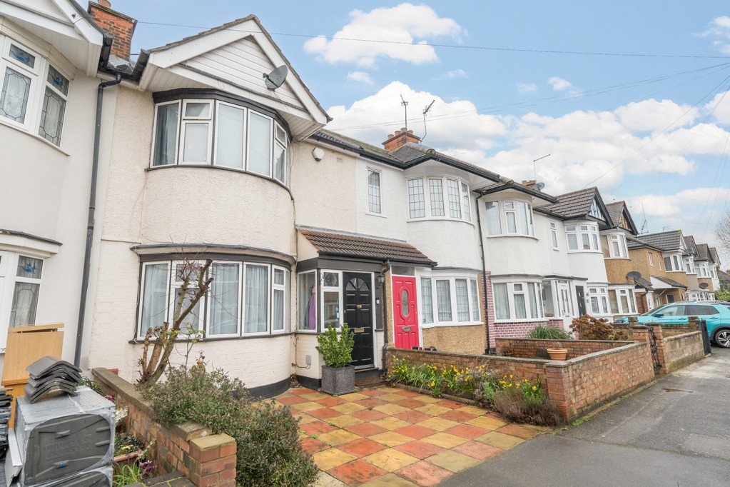 3 bedroom House for sale in Beverley Road, Ruislip, Middlesex, HA4
