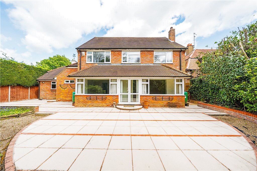 4 bedroom House for sale in Packhorse Road, Gerrards Cross