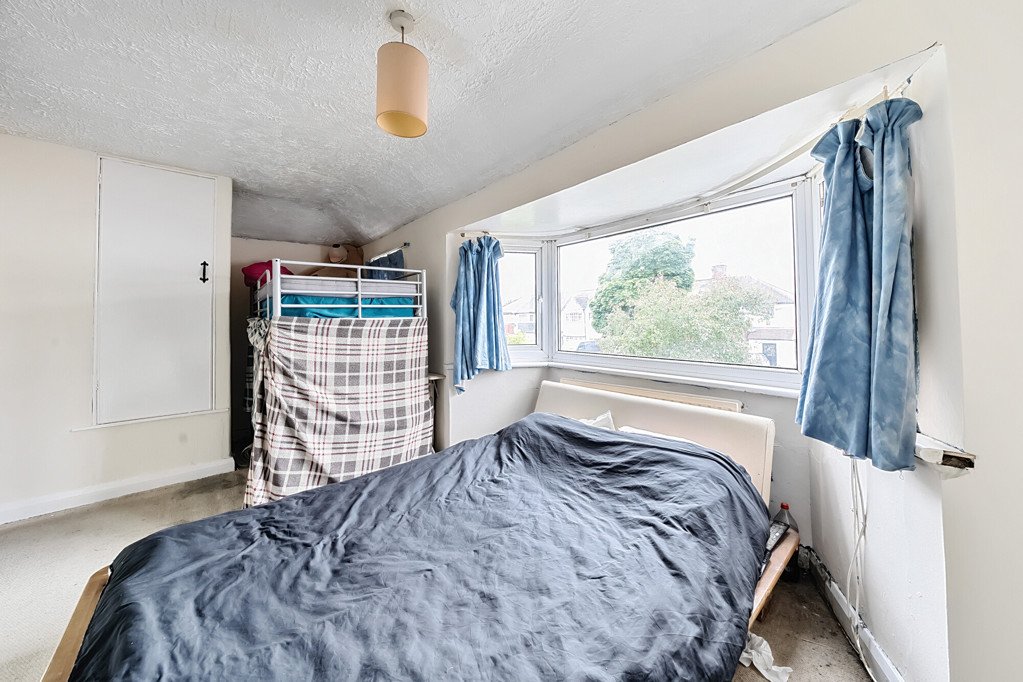 2 bedroom House for sale in Clyfford Road, Ruislip, Middlesex, HA4