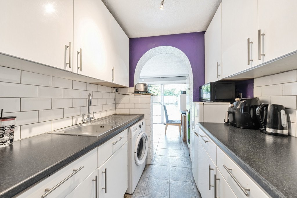 2 bedroom House for sale in Clyfford Road, Ruislip, Middlesex, HA4