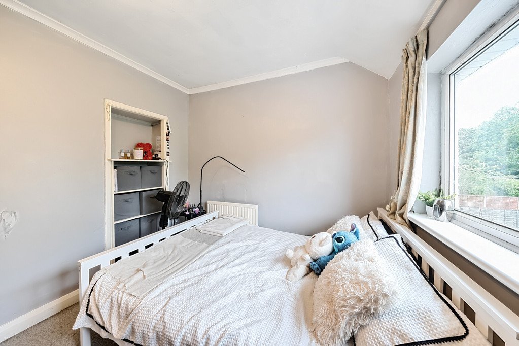 2 bedroom House for sale in Clyfford Road, Ruislip, Middlesex, HA4