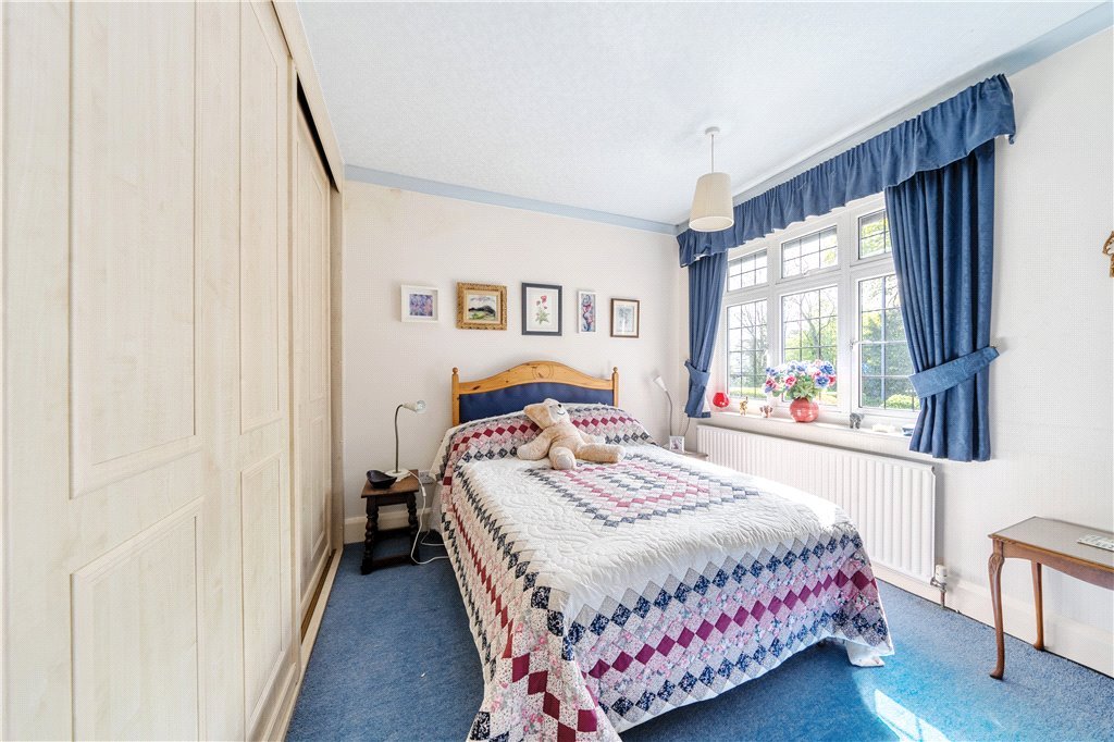 4 bedroom House for sale in Gordon Avenue, Stanmore, Middlesex, HA7