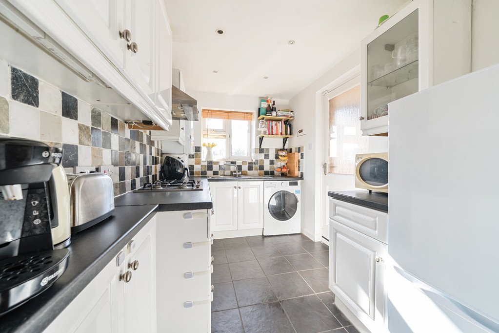 3 bedroom House for sale in Aldbury Road, Mill End, Rickmansworth