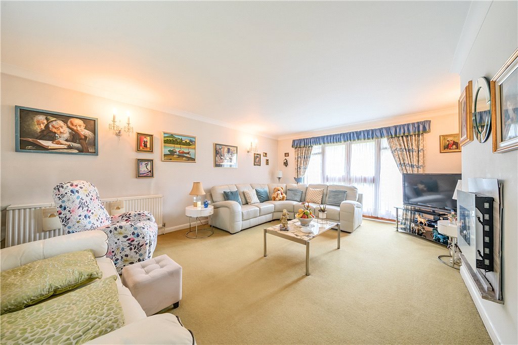 4 bedroom House for sale in Woodhouse Eaves, Northwood, Middlesex, HA6