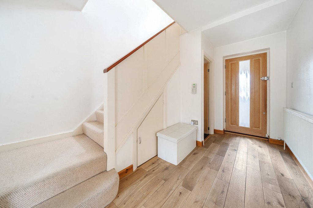 4 bedroom House for sale in Birchmead Avenue, Pinner, Middlesex, HA5