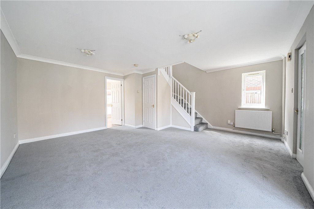 3 bedroom House for sale in Burlington Close, Pinner, Middlesex, HA5
