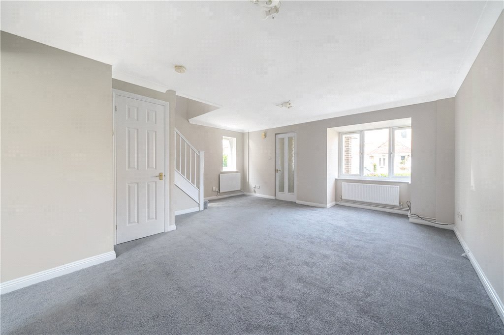 3 bedroom House for sale in Burlington Close, Pinner, Middlesex, HA5