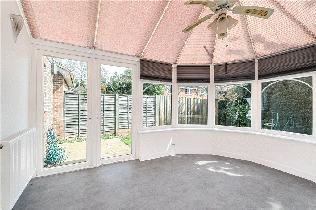 3 bedroom House for sale in Burlington Close, Pinner, Middlesex, HA5