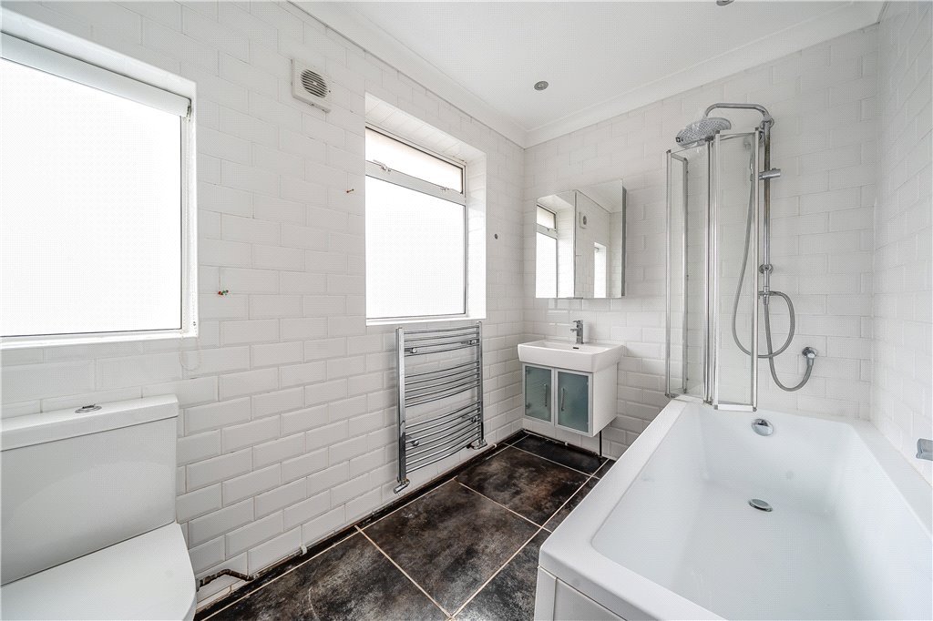 4 bedroom House for sale in Howberry Road, Edgware, HA8 Gibbs Gillespie