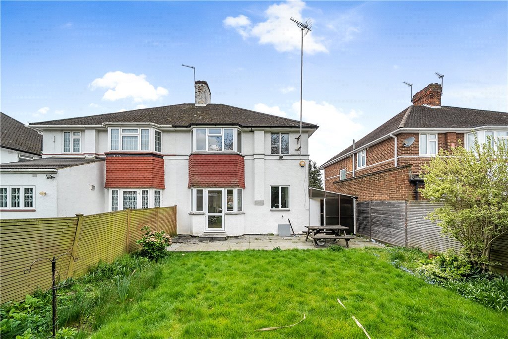 4 bedroom House for sale in Howberry Road, Edgware, HA8 Gibbs Gillespie