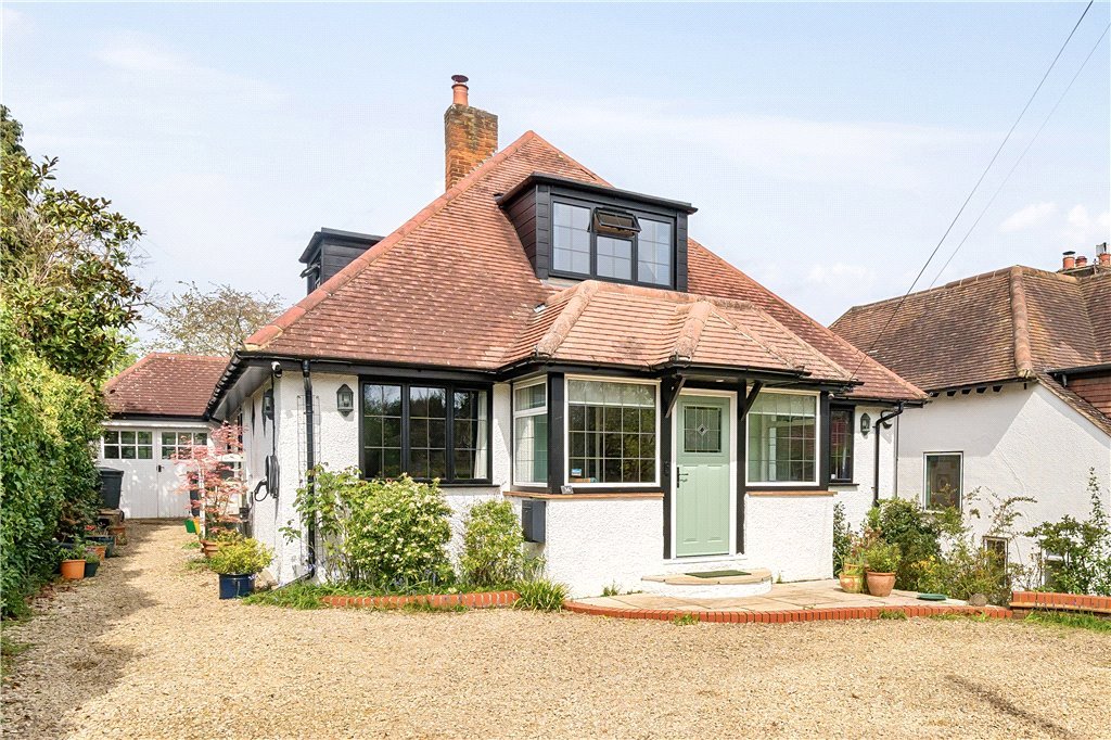 4 bedroom House for sale in Hill Rise, Chalfont St. Peter, Gerrards