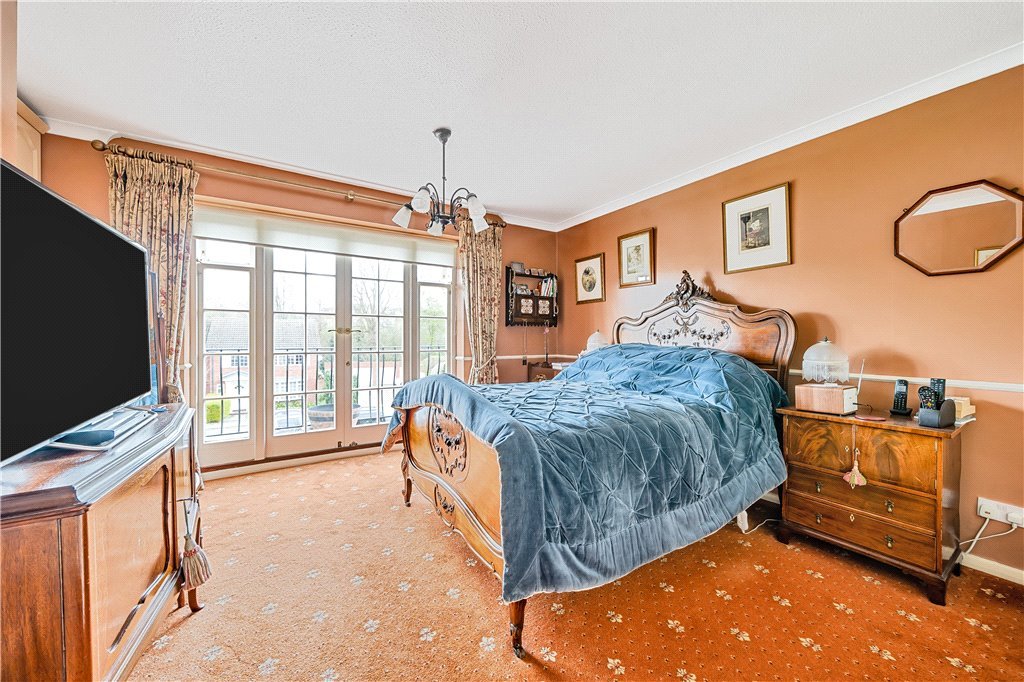 4 bedroom House for sale in Temple Mead Close, Stanmore, Middlesex, HA7