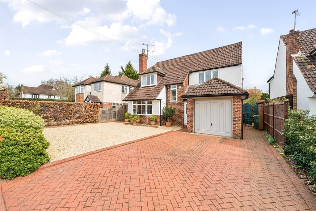 4 bedroom House for sale in Latchmoor Way, Gerrards Cross
