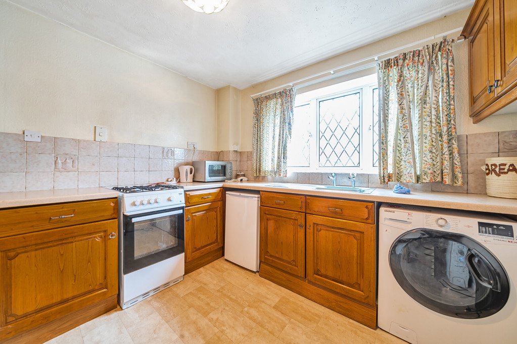 2 bedroom House for sale in Stowe Crescent, Ruislip, Middlesex, HA4