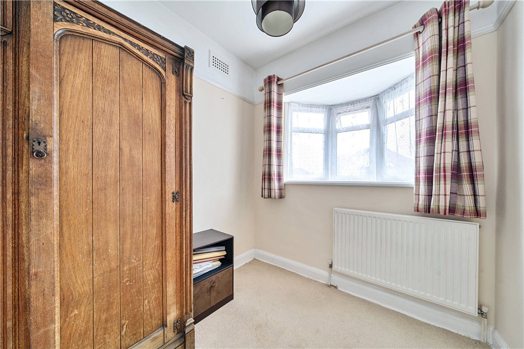 3 bedroom House for sale in Uppingham Avenue, Stanmore, Middlesex, HA7