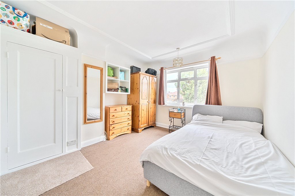 3 bedroom House for sale in Uppingham Avenue, Stanmore, Middlesex, HA7