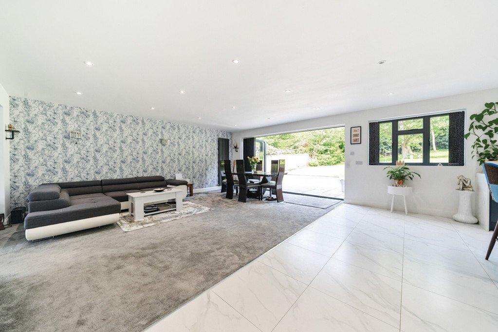 3 bedroom House for sale in The Uplands, Gerrards Cross