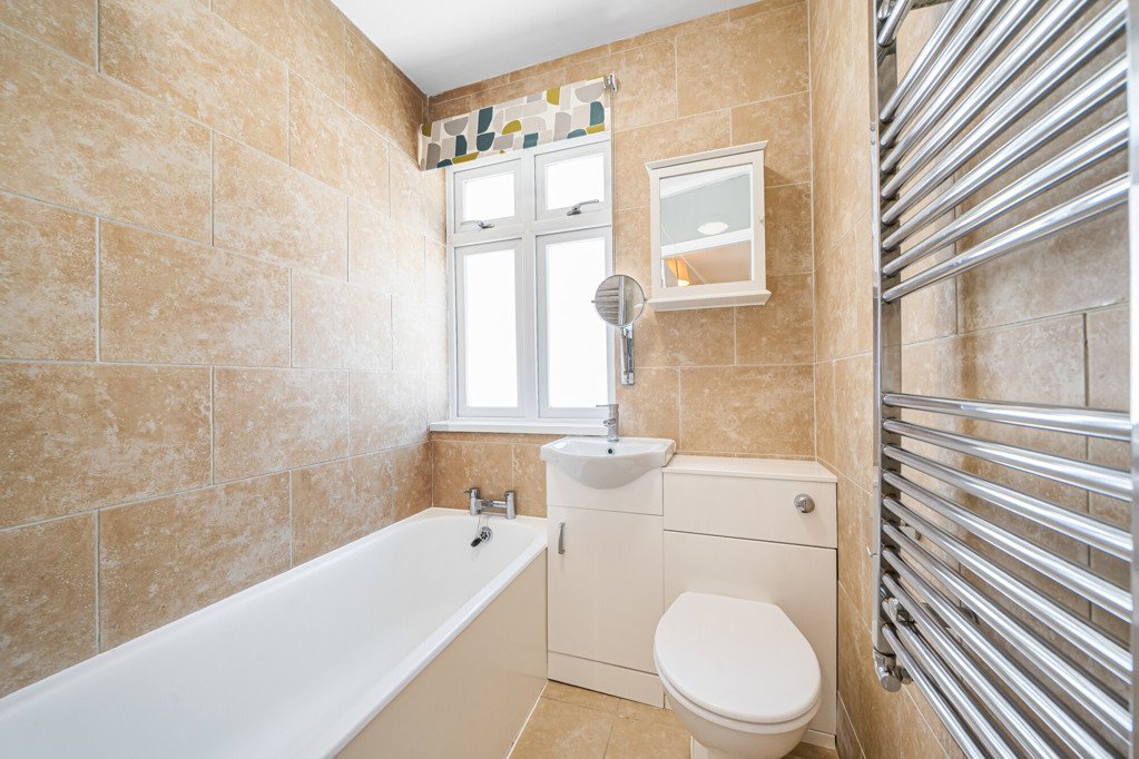 3 bedroom House for sale in Potter Street, Northwood, Middlesex, HA6